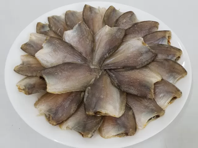 Khô cá sặc bướm